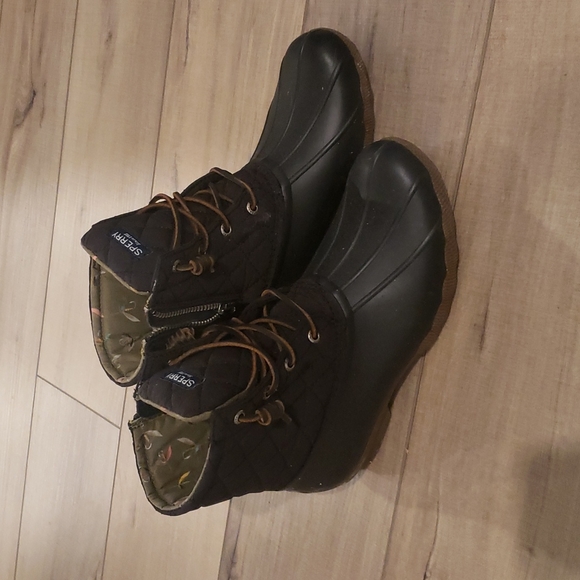Sperry Duck Boots - Picture 1 of 3